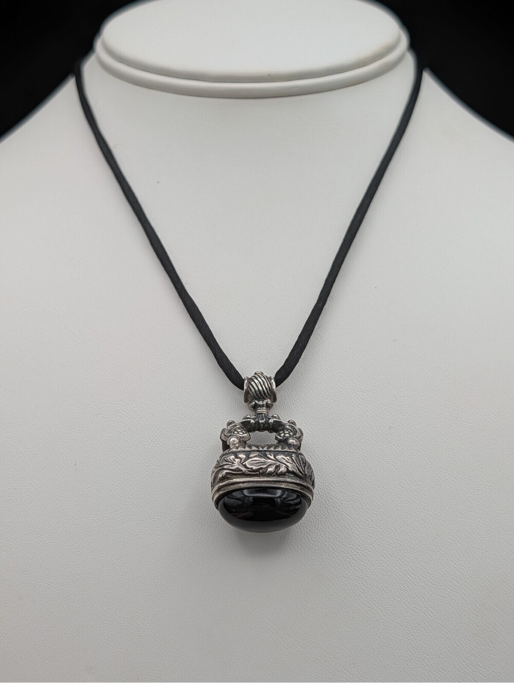 Vintage Museum of Fine Arts MFA Sterling Silver Black Onyx Repousse Fob Pendant